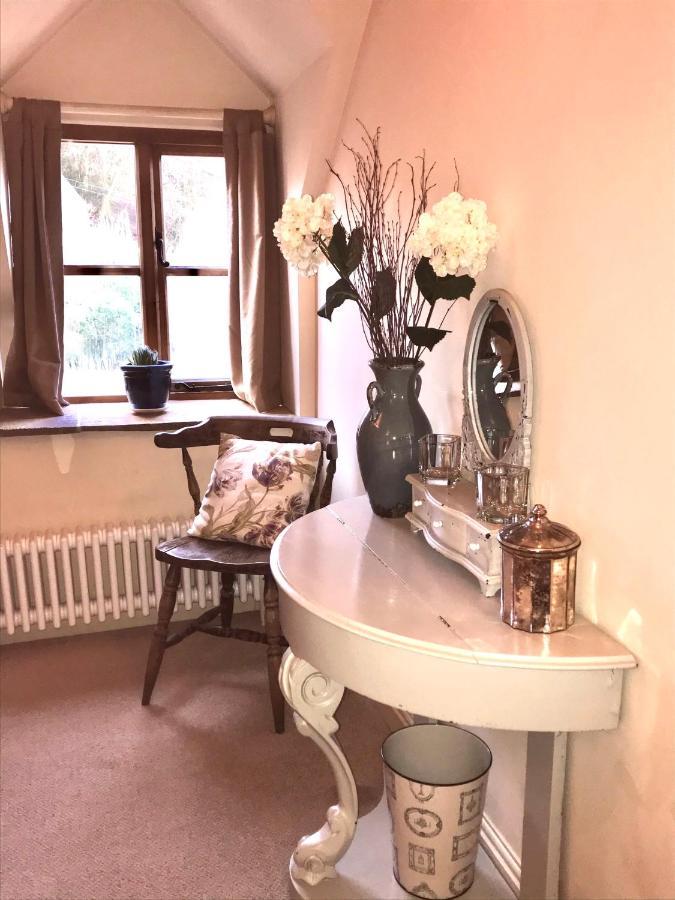 Dove Cottage Bisley  Dış mekan fotoğraf