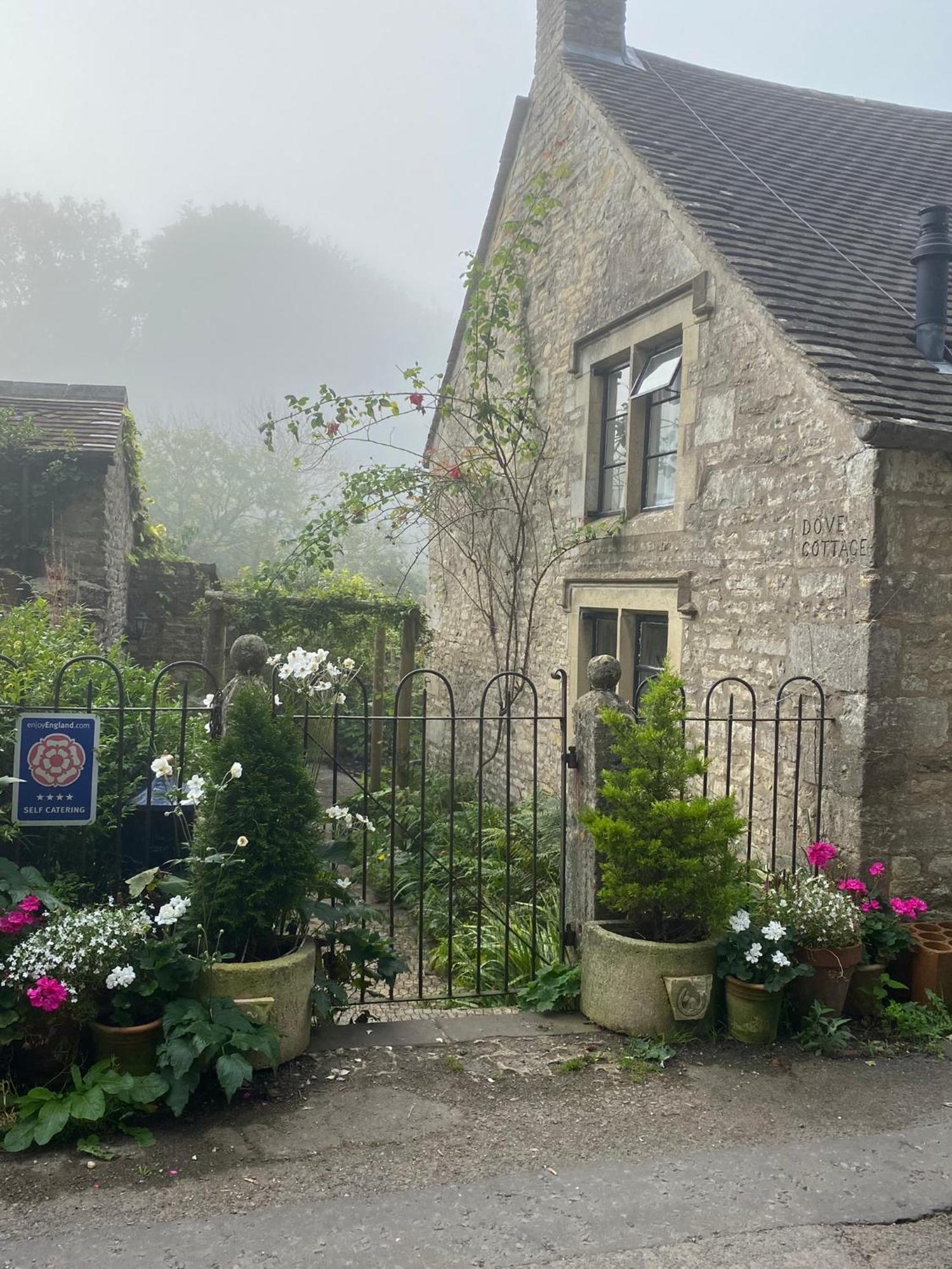 Dove Cottage Bisley  Dış mekan fotoğraf
